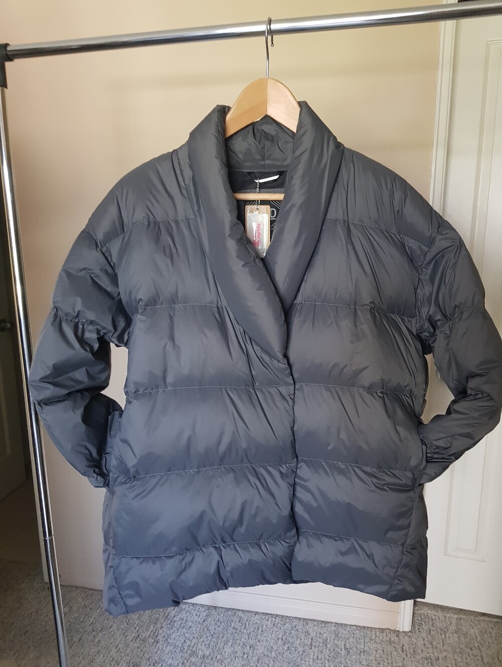 Women's Shawl Collar  Down Puffer Jacket - Gray